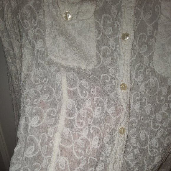 LUCKY BRAND, "Lucky In Love" Long Sleeved Lace Blouse (SIZE XL) - Picture 3 of 4